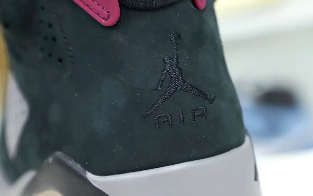 JORDAN BORDEAUX AIR 6 RETRO 0610